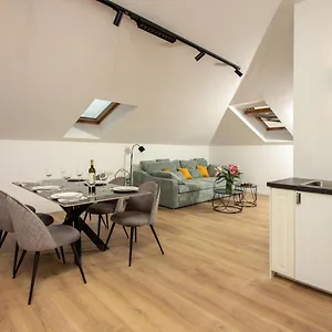 beachside-apartment-attico.splithotels.org/